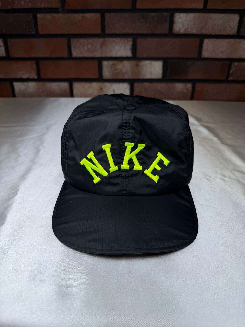 Vintage 90’s Nike Arch Spell Out Nylon Snapback Hat Cap Yupoong